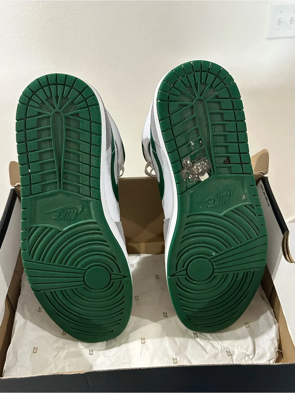 Air Jordan 1 Mid SE - Pine Green